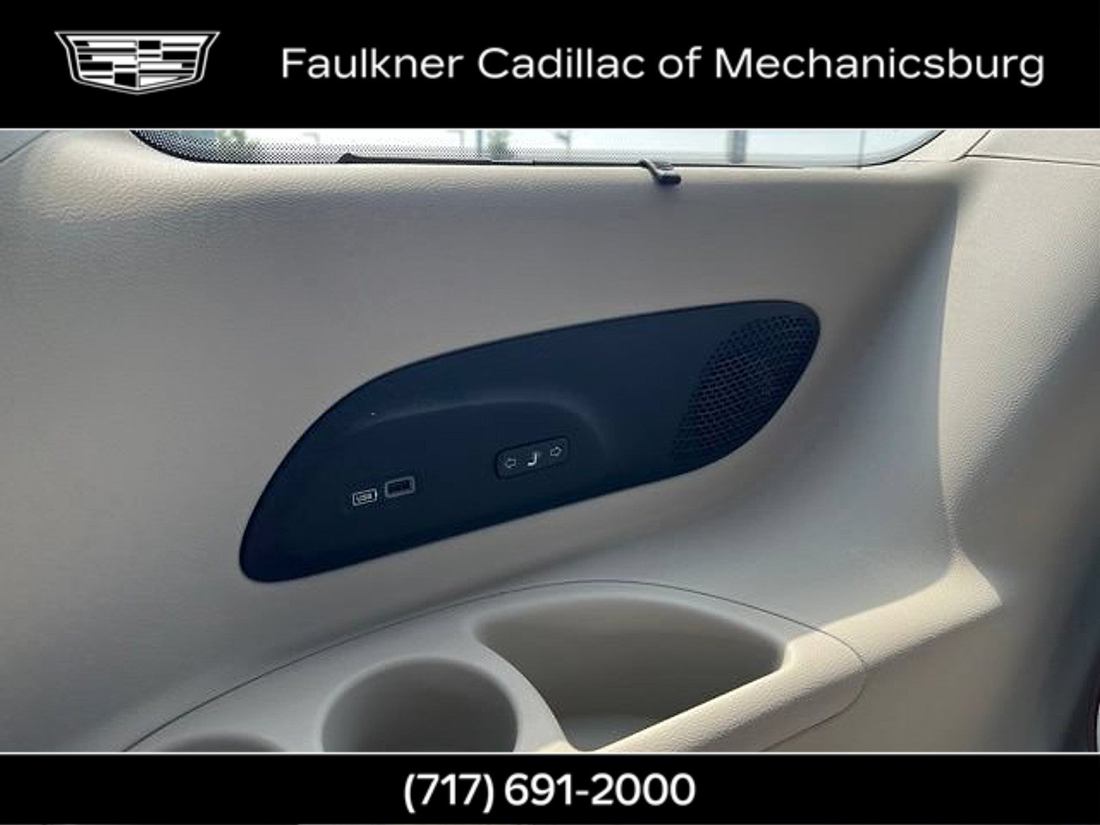 Used 2020 Chrysler Pacifica Limited w/ Advanced Safetytec Group FWD image 20