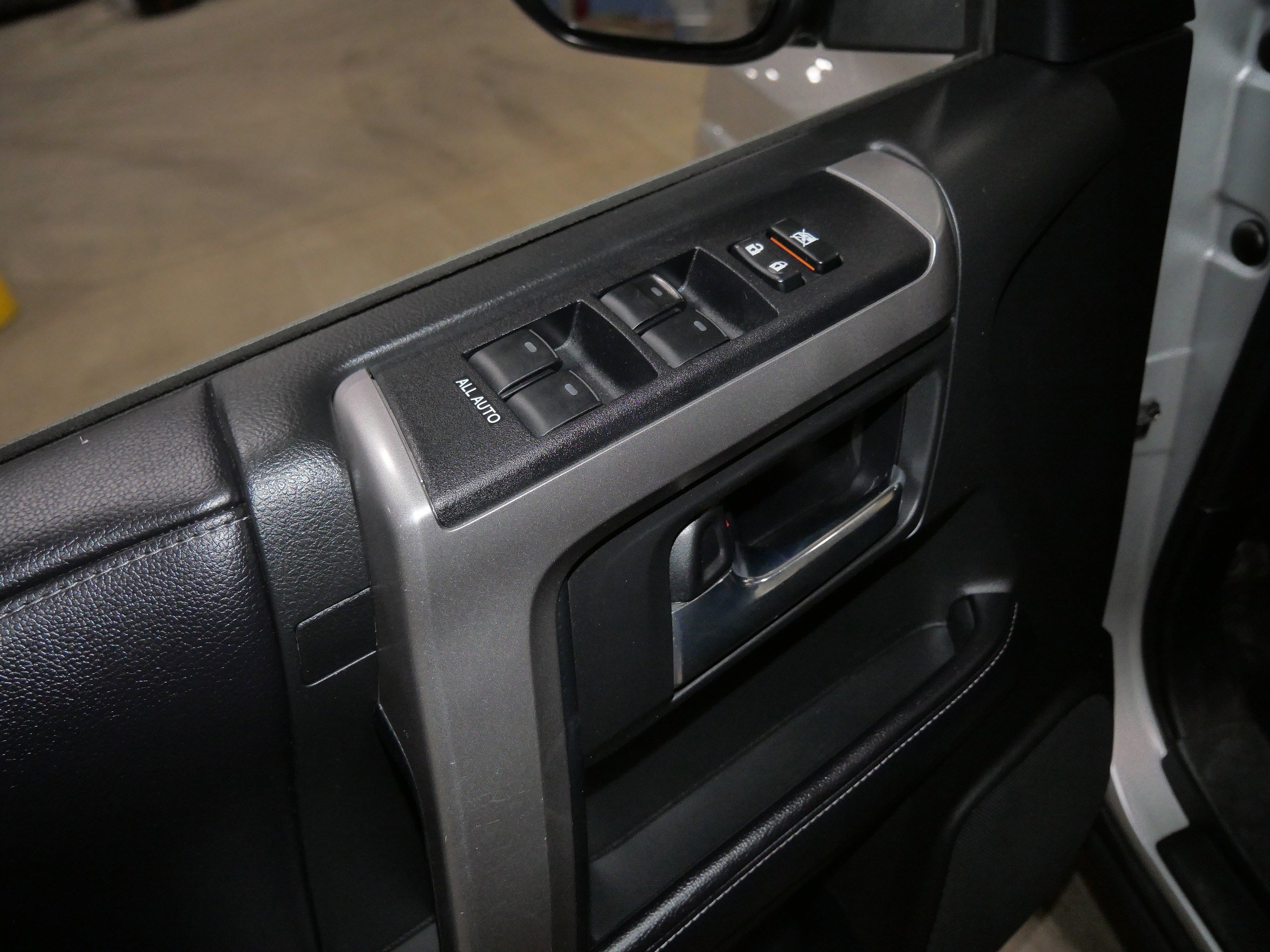 Used 2018 Toyota 4Runner SR5 Premium image 20