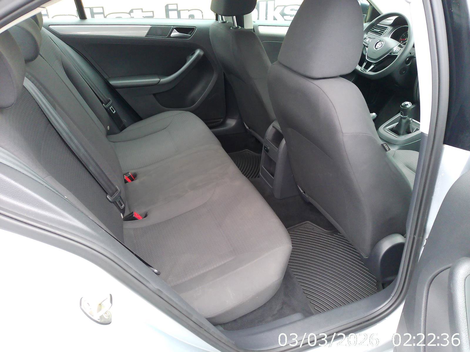 Used 2015 Volkswagen Jetta SE FWD image 25