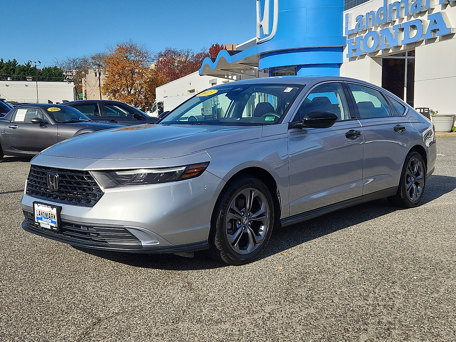 Used 2023 Honda Accord EX image 1
