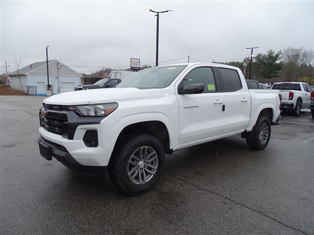 Used 2024 Chevrolet Colorado LT w/ LT Convenience Package image 1