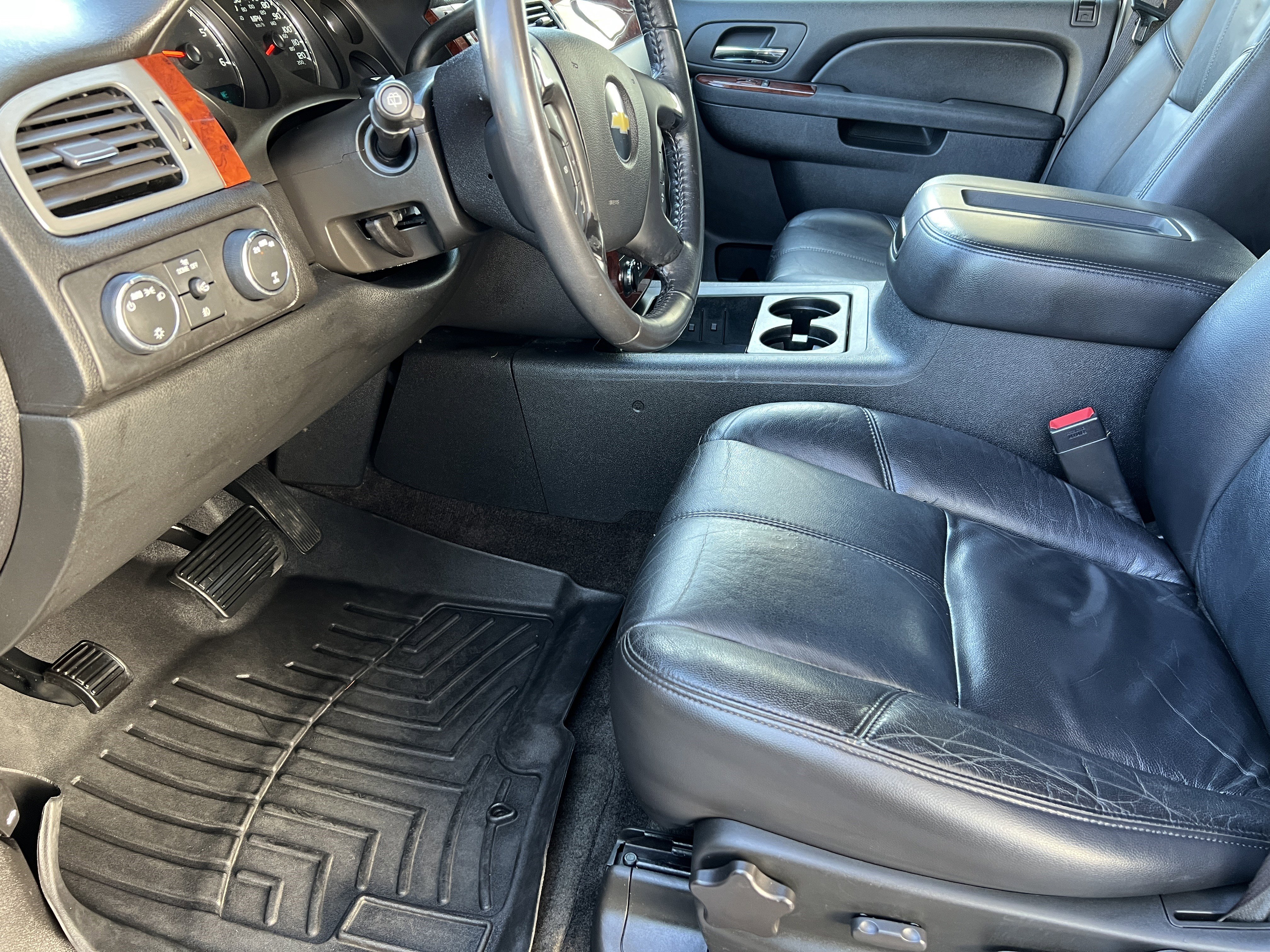 Used 2010 Chevrolet Tahoe LT image 12