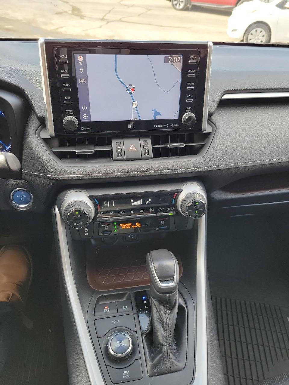 Used 2019 Toyota RAV4 Limited w/ Limited Grade Weather Package image 8