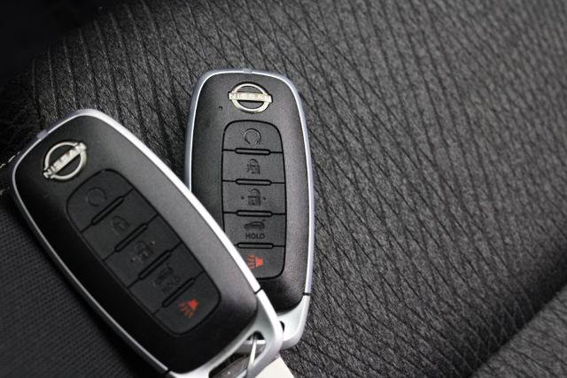 Certified 2024 Nissan Rogue SV FWD image 30
