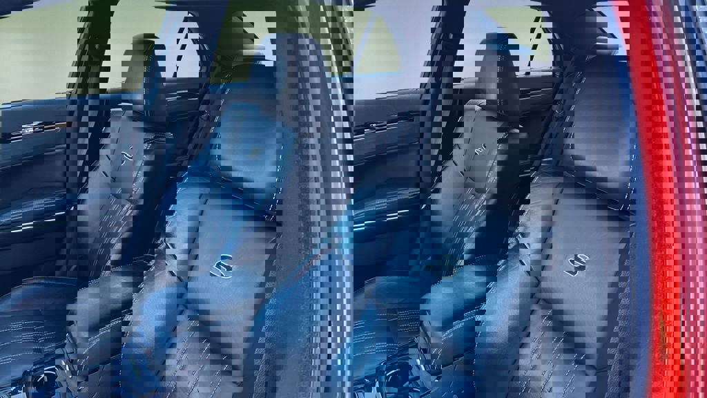 Used 2021 Chrysler 300 S image 15