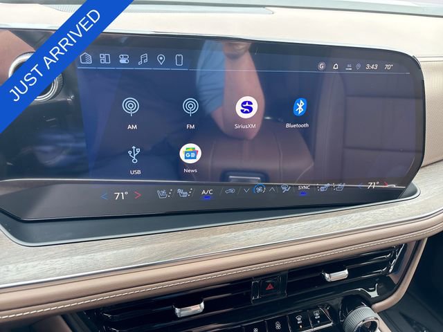 New 2026 Chevrolet Tahoe High Country AWD/4WD image 16