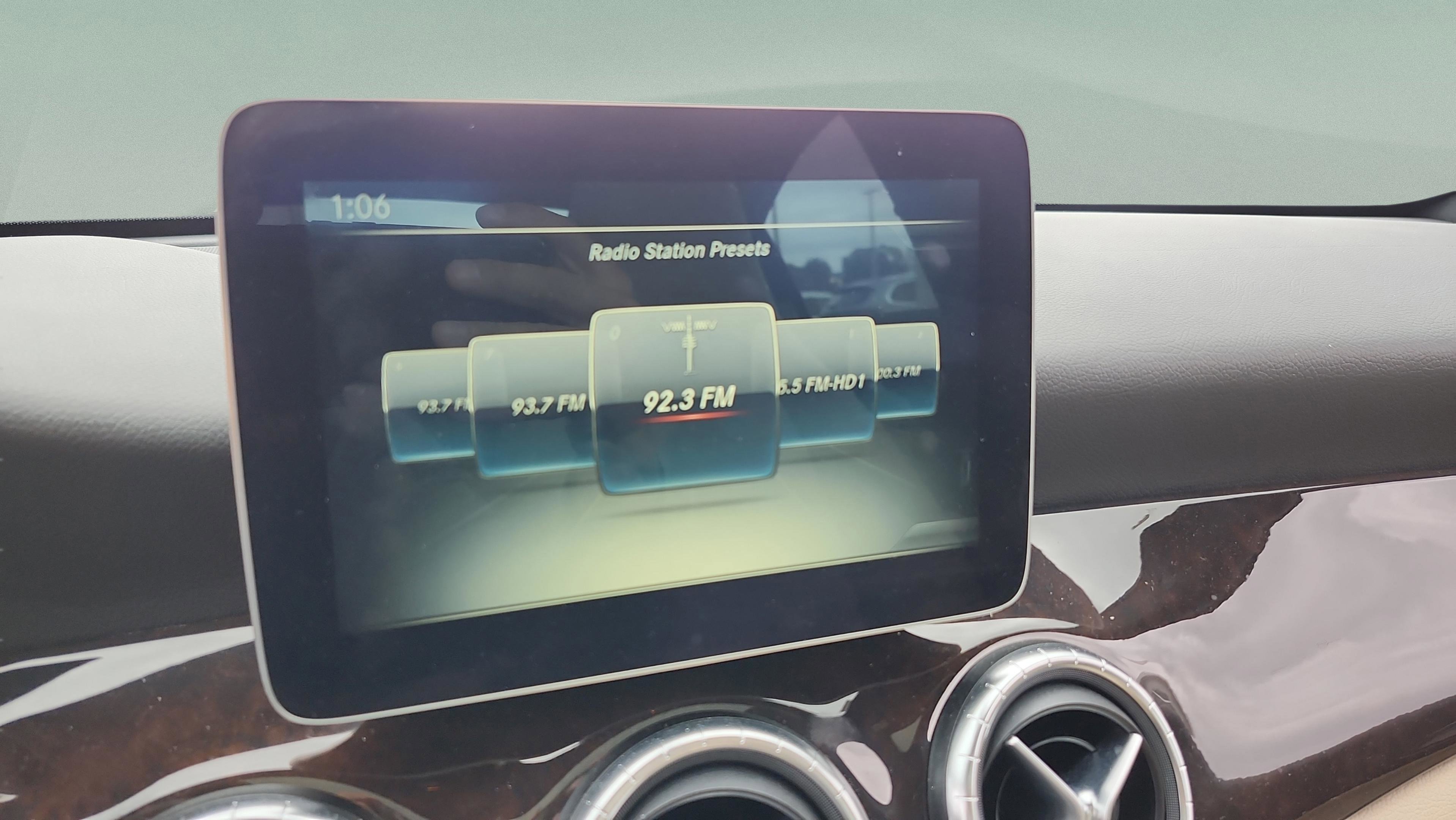 Used 2018 Mercedes-Benz CLA 250 image 19