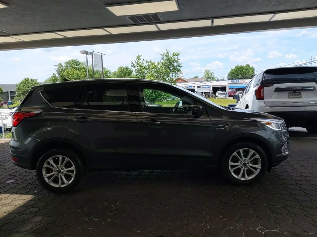 Used 2019 Ford Escape SE AWD/4WD image 5