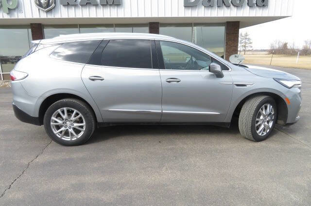 Used 2023 Buick Enclave Premium w/ Experience Buick Package image 1