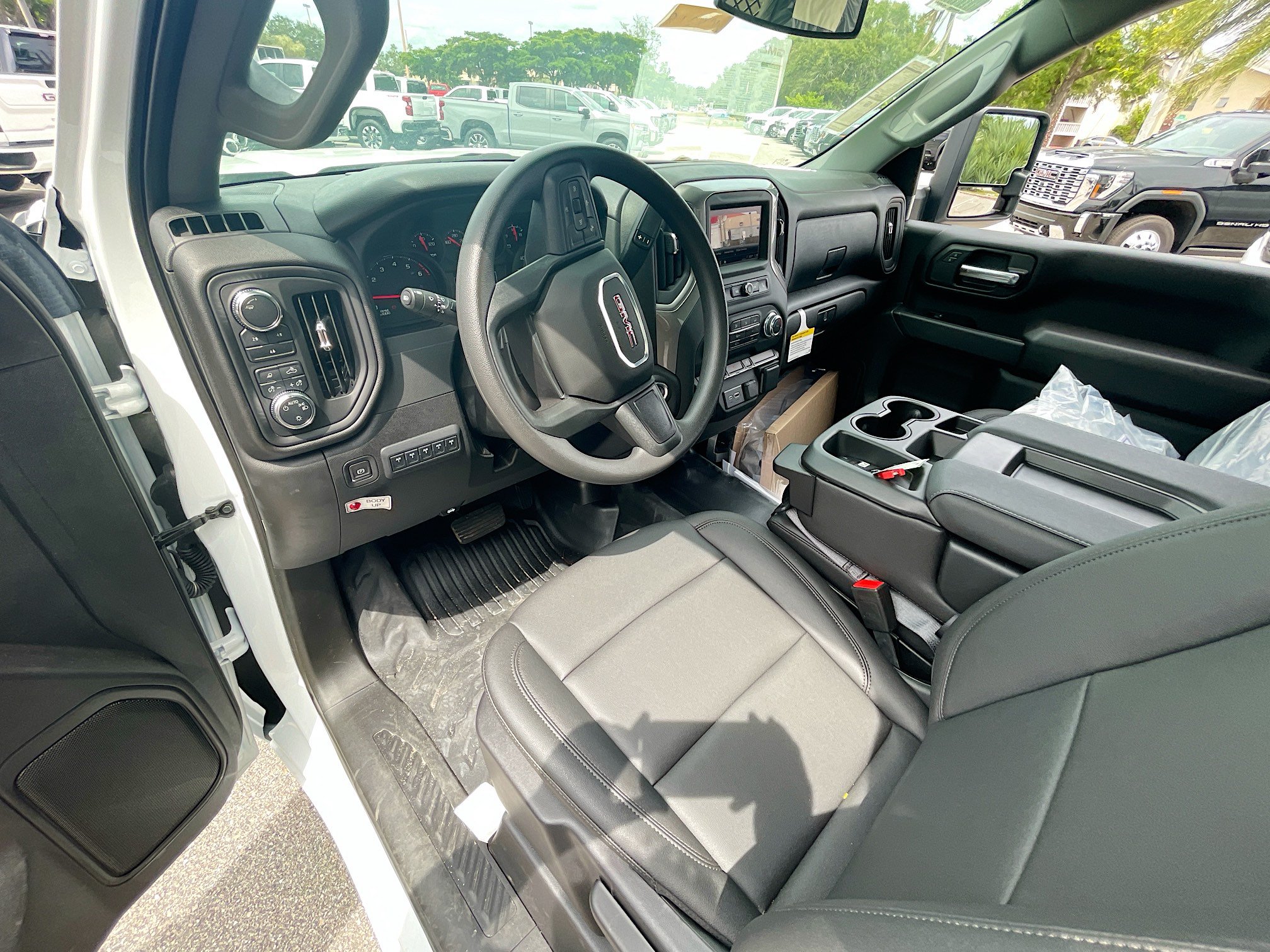 New 2024 GMC Sierra 3500 Pro w/ Convenience Package AWD/4WD image 5