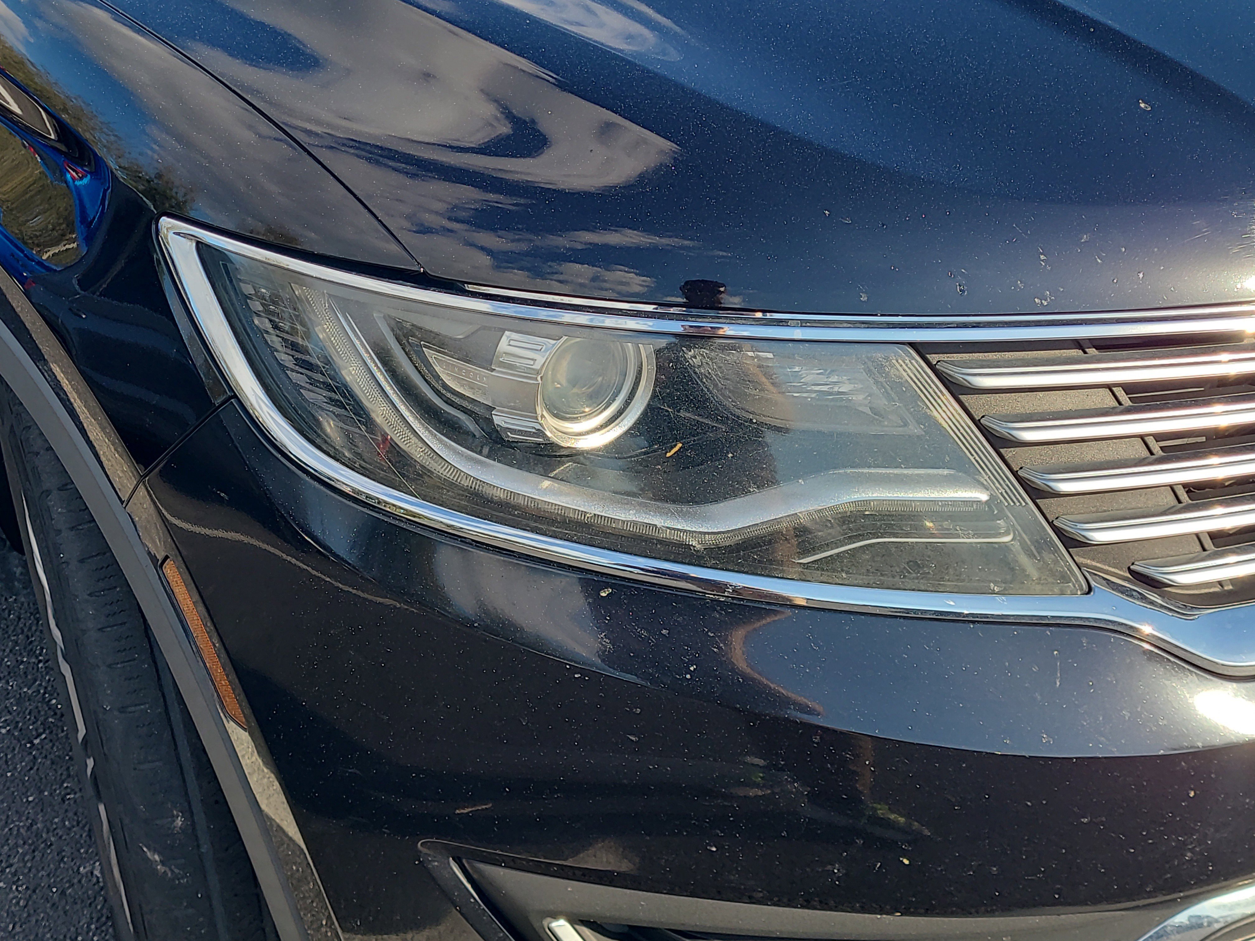 Used 2016 Lincoln MKX Reserve w/ Driver Assistance Package image 13