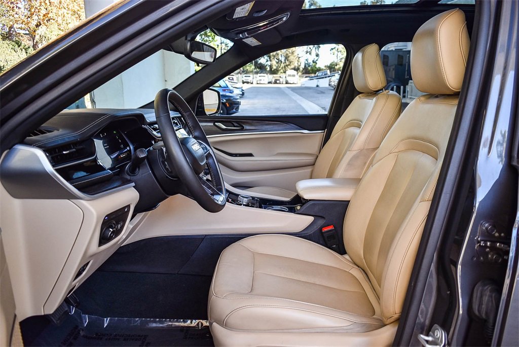 Used 2022 Jeep Grand Cherokee Limited 4xe image 18