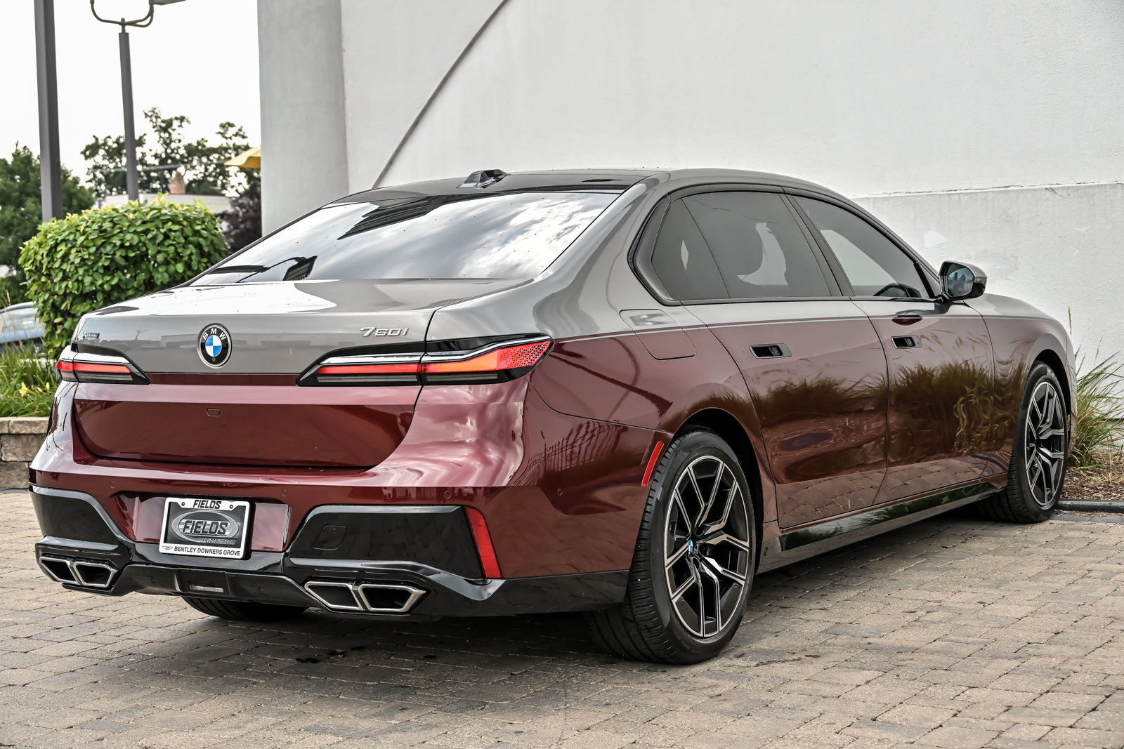 Used 2023 BMW 760i xDrive AWD/4WD image 14