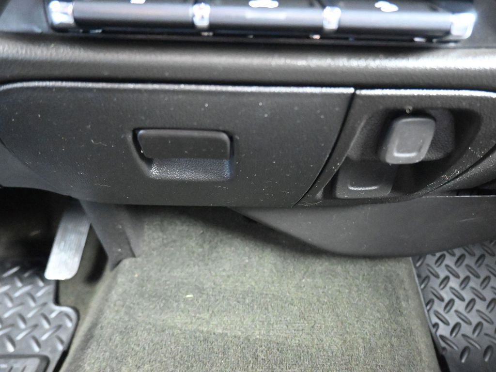 Used 2018 GMC Sierra 1500 SLE w/ SLE Value Package image 21