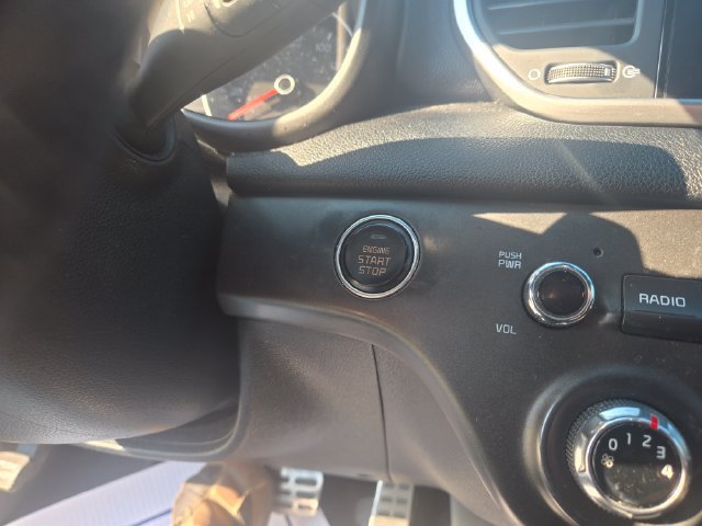Used 2020 Kia Sportage S w/ S FWD Sunroof Package image 17