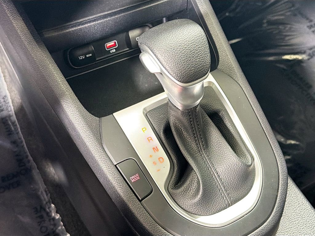 Used 2024 Kia Forte LXS w/ LXS Technology Package FWD image 18