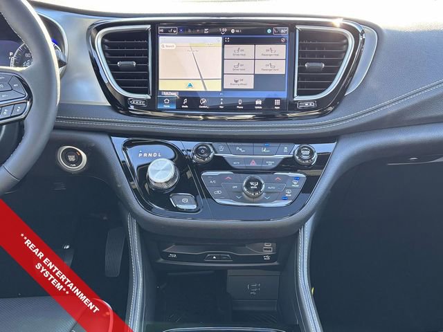 New 2026 Chrysler Pacifica Limited w/ Uconnect Theater Family Group image 15