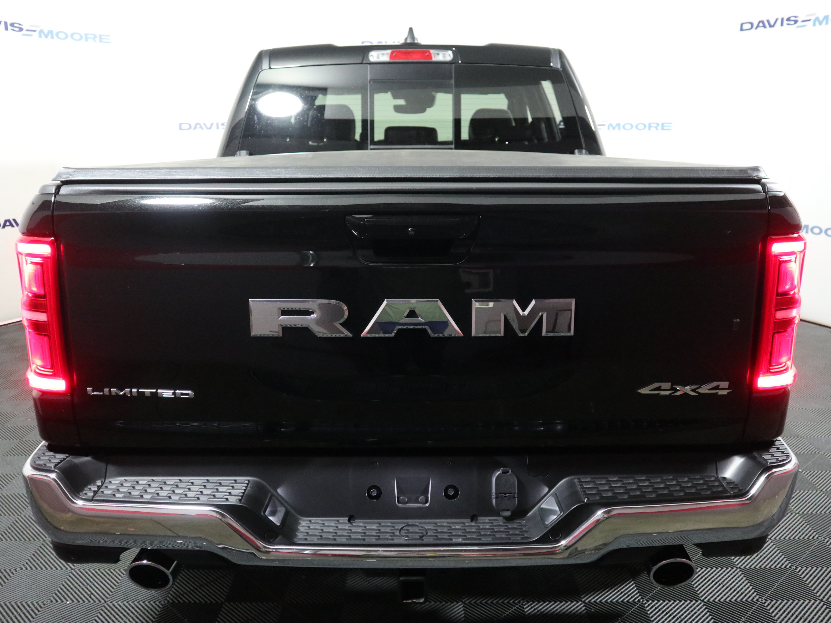 Used 2026 RAM 1500 Limited w/ Bed Utility Group AWD/4WD image 7