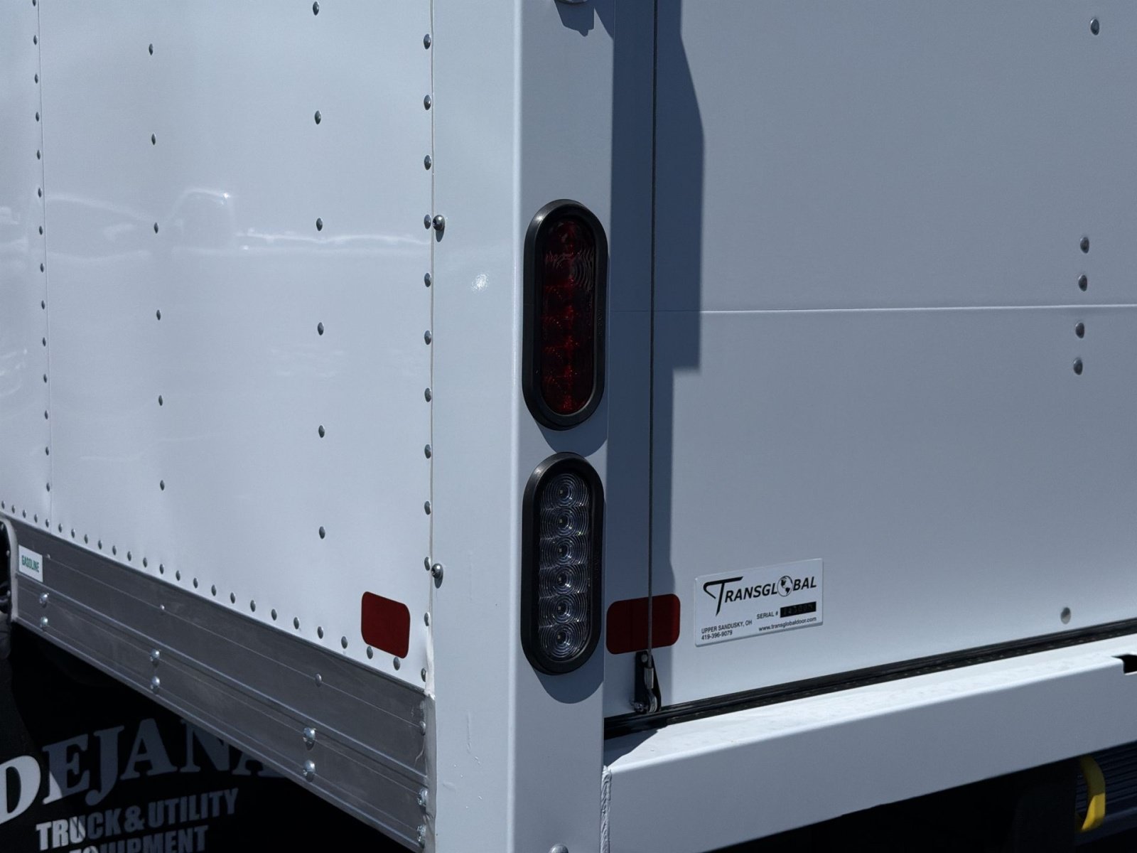 New 2027 Ford E-450 and Econoline 450 Super Duty w/ Power Equipment Group RWD image 18