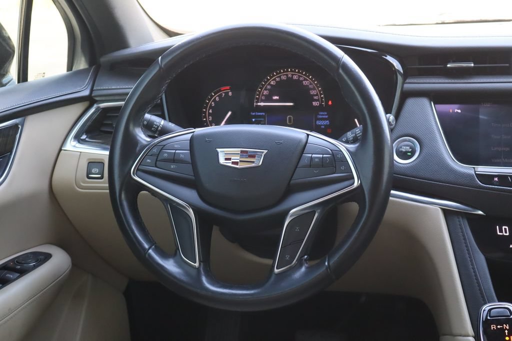 Used 2019 Cadillac XT5 FWD image 28