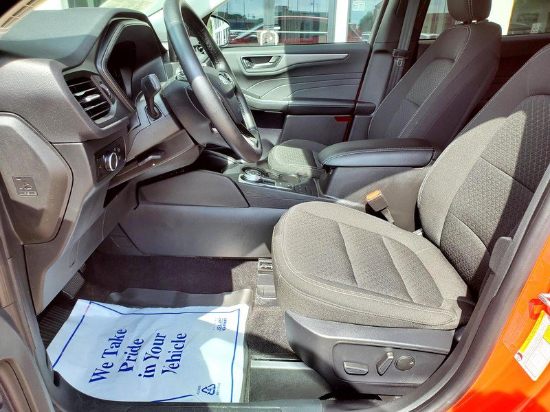 Used 2024 Ford Escape Active AWD/4WD image 11