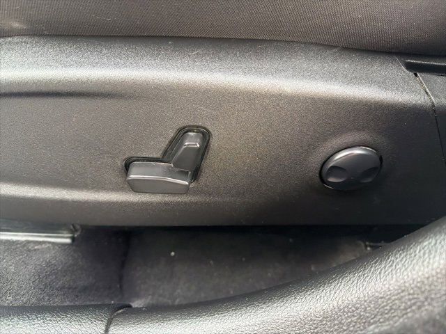 Used 2023 Dodge Charger SXT w/ Blacktop Package image 12