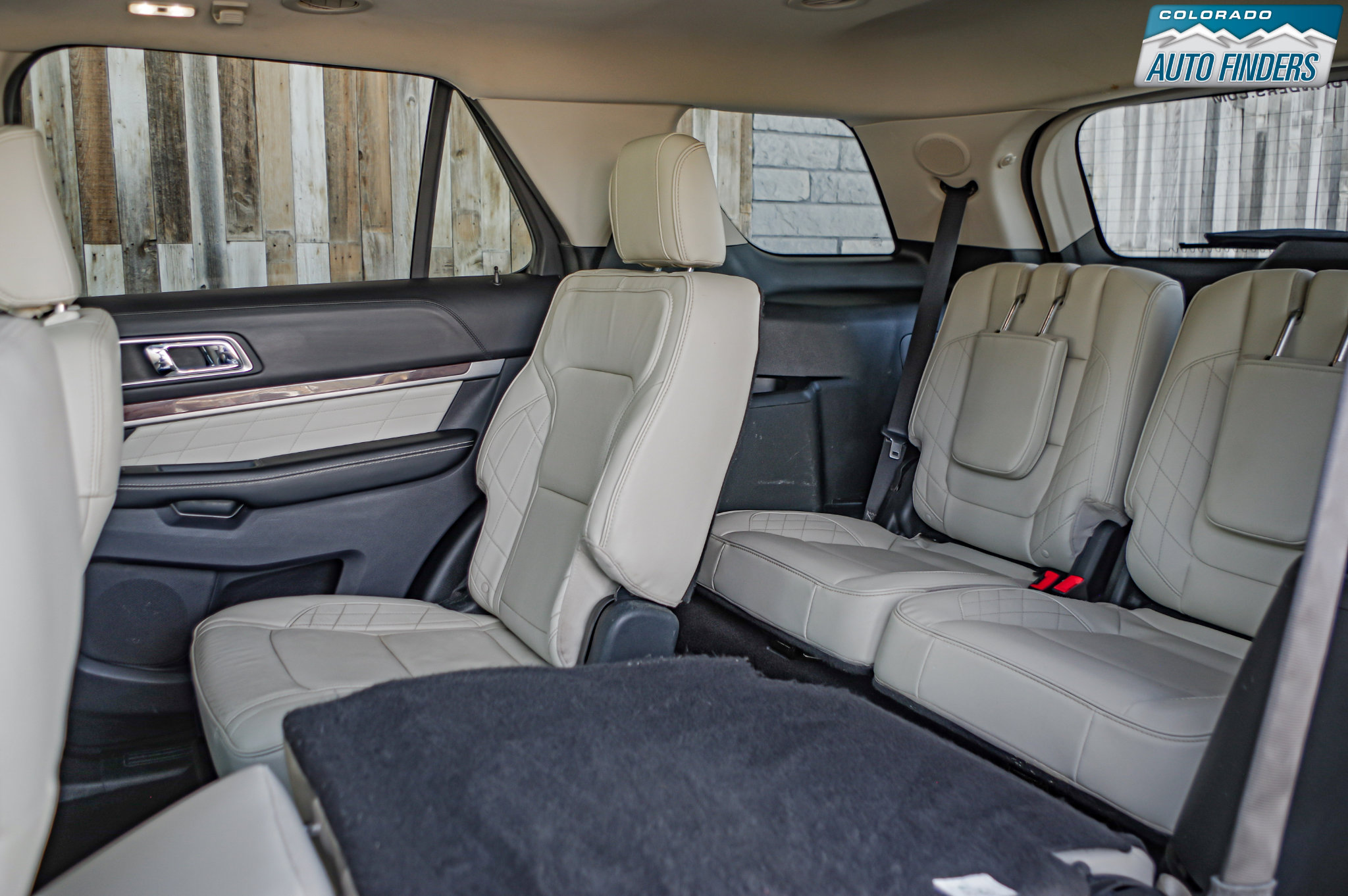 Used 2019 Ford Explorer Platinum image 26