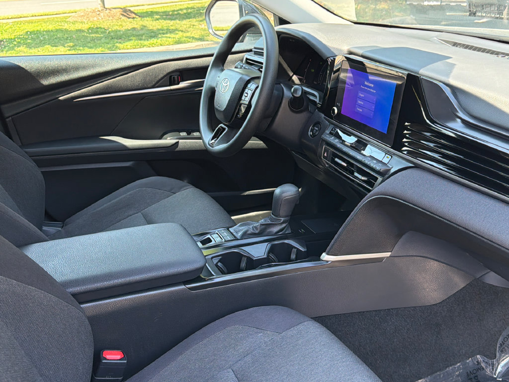 Used 2026 Toyota Camry LE FWD image 9
