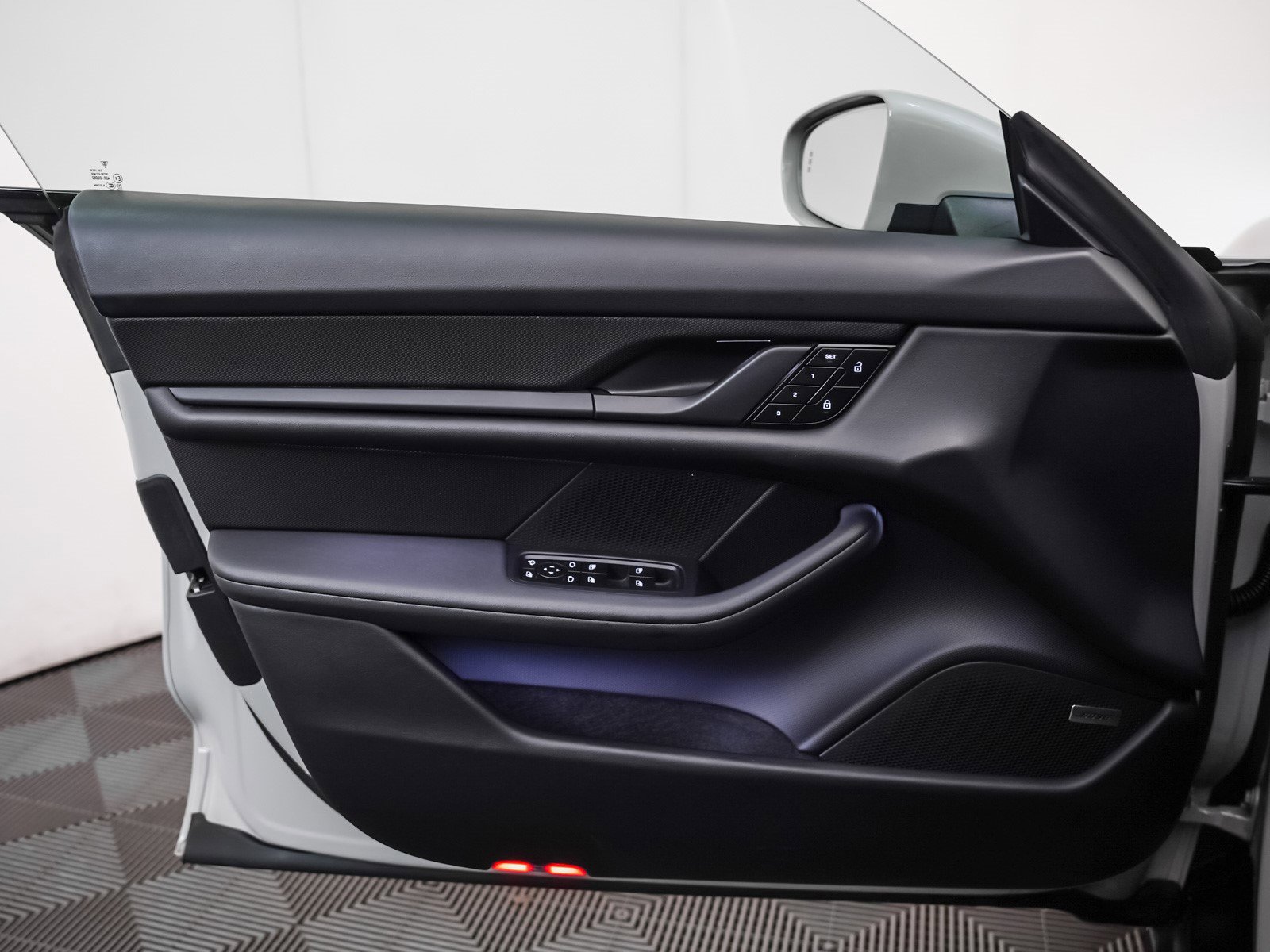 Used 2024 Porsche Taycan 4 Cross Turismo w/ Premium Package image 24