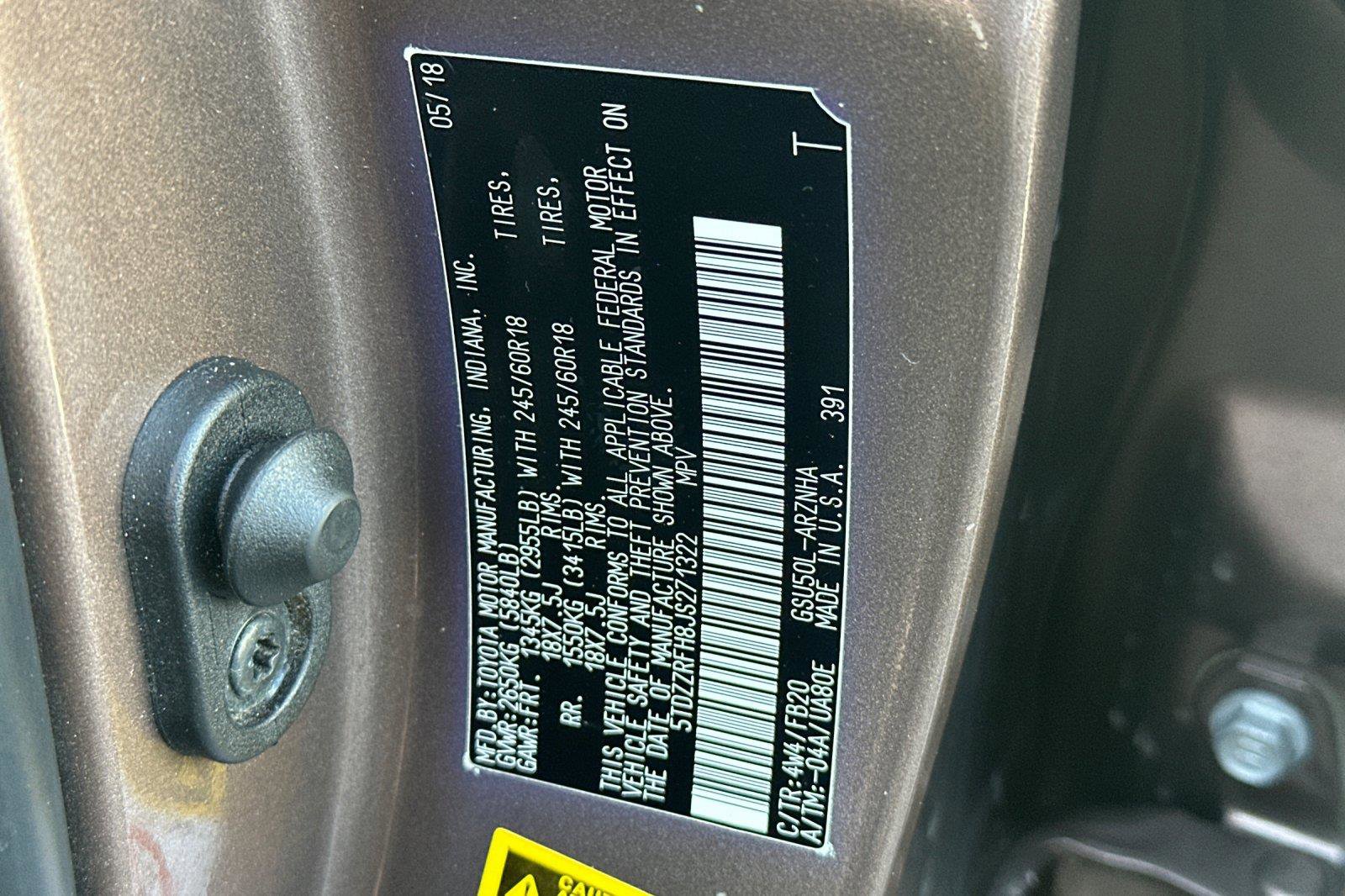 Used 2018 Toyota Highlander LE w/ Carpet Mat Package (TMS) image 27