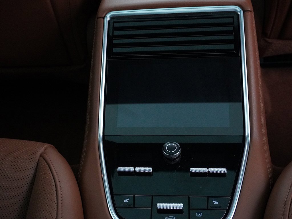 Used 2023 Porsche Panamera 4 Platinum Edition image 60