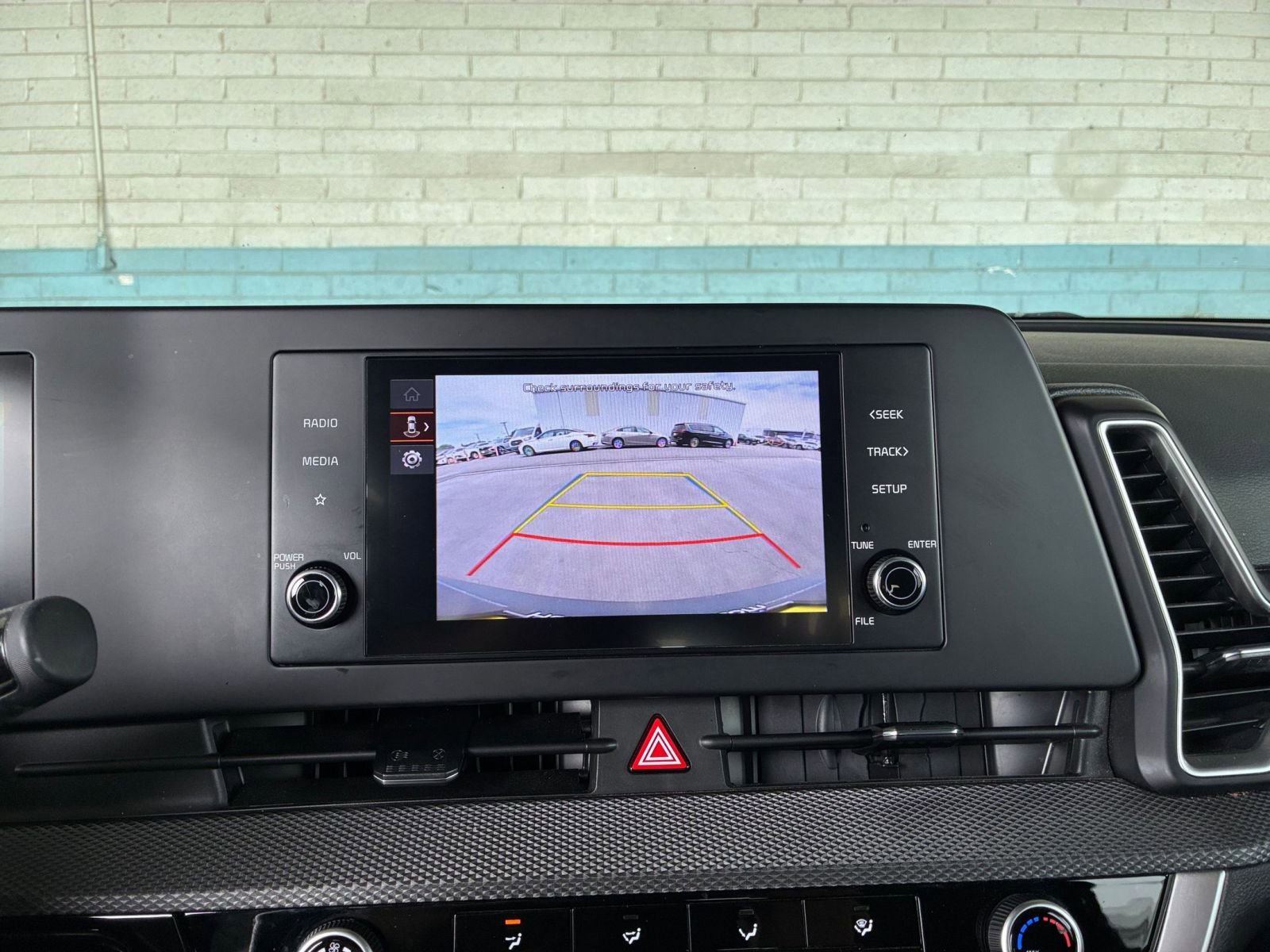 Used 2025 Kia Sportage LX image 23