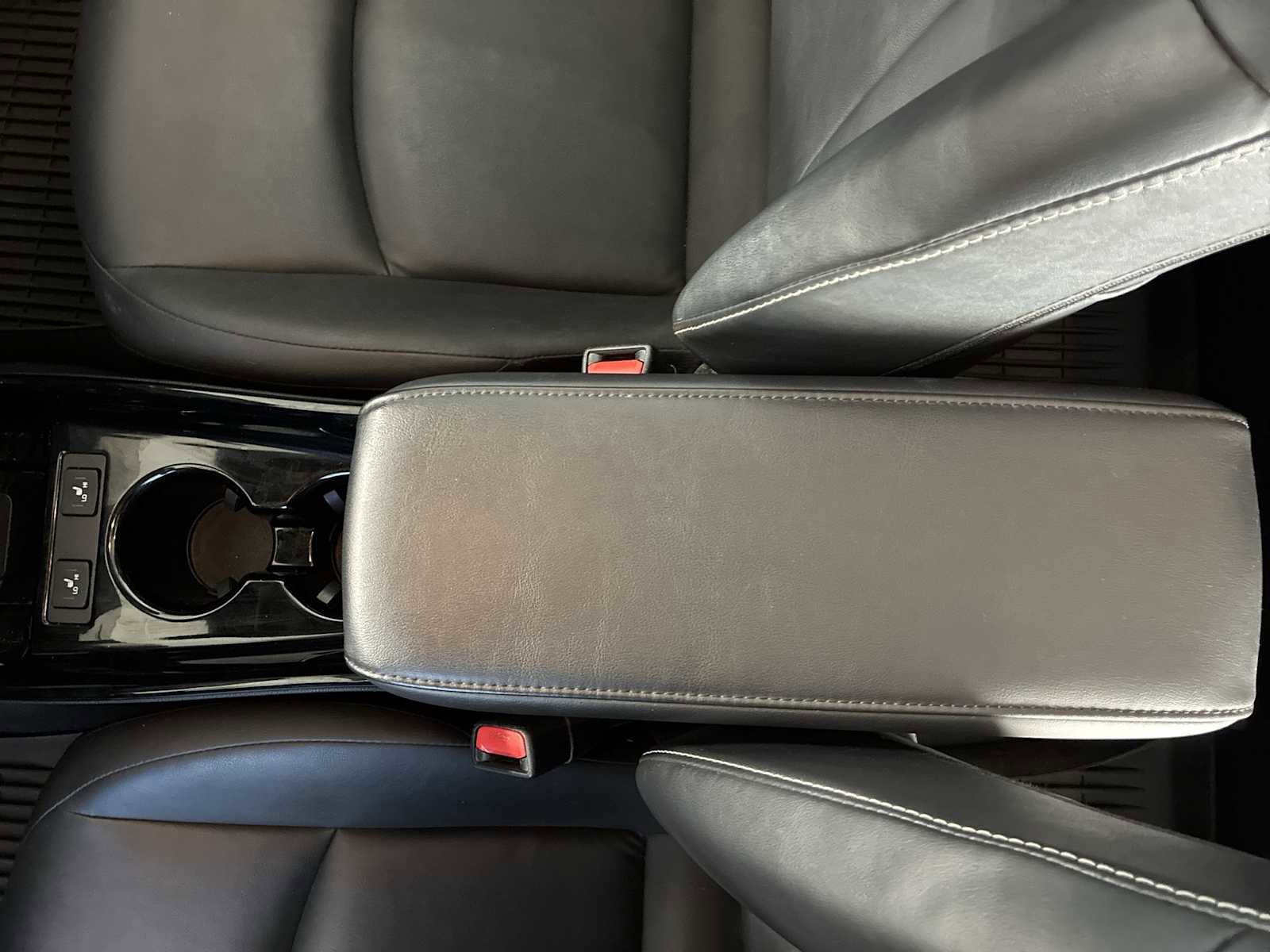 Used 2021 Toyota Prius Prime Limited image 22