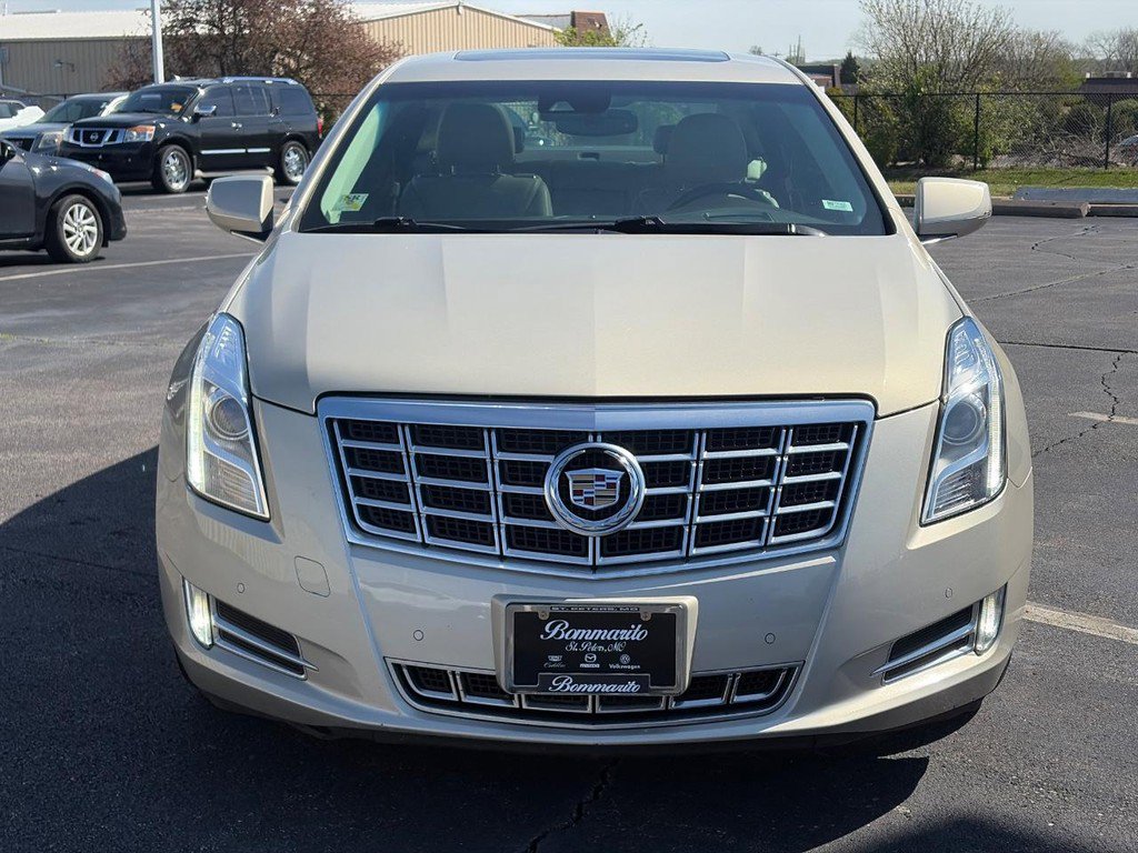 Used 2013 Cadillac XTS Premium image 2