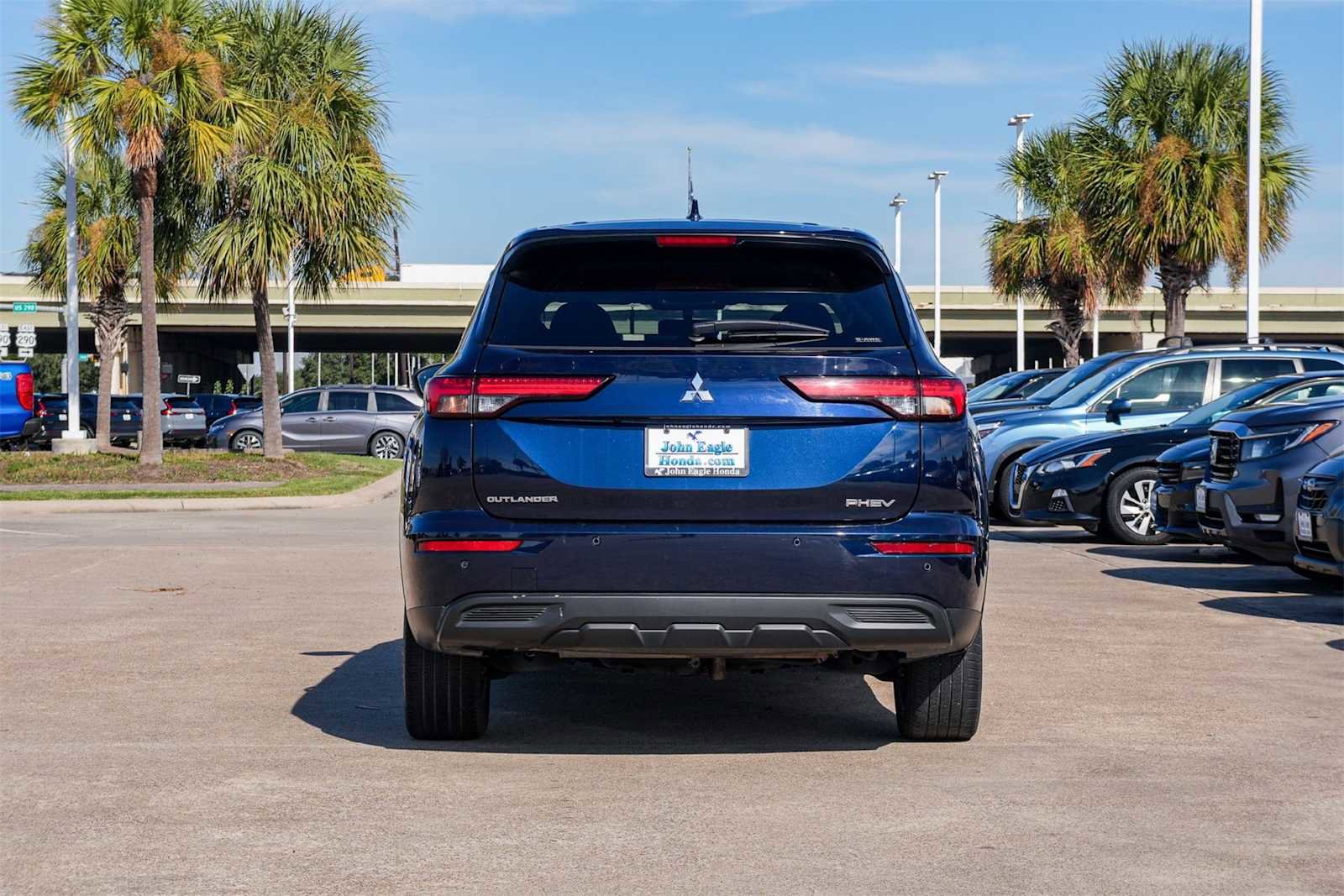 Used 2024 Mitsubishi Outlander SE image 5