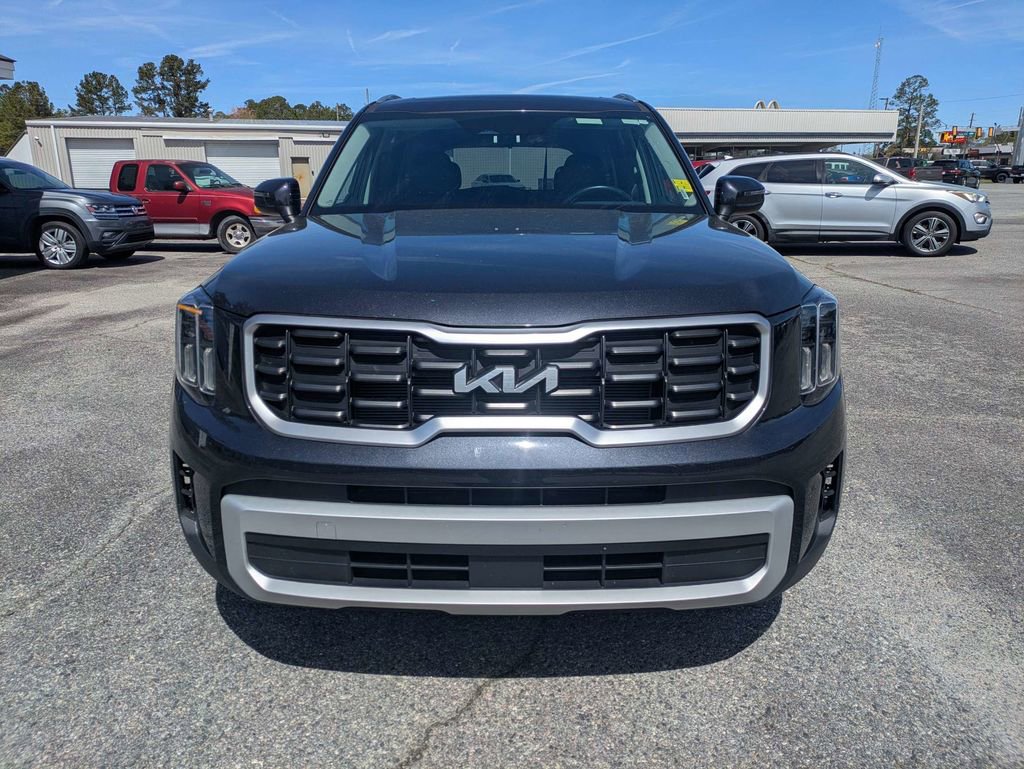 Used 2025 Kia Telluride S image 9