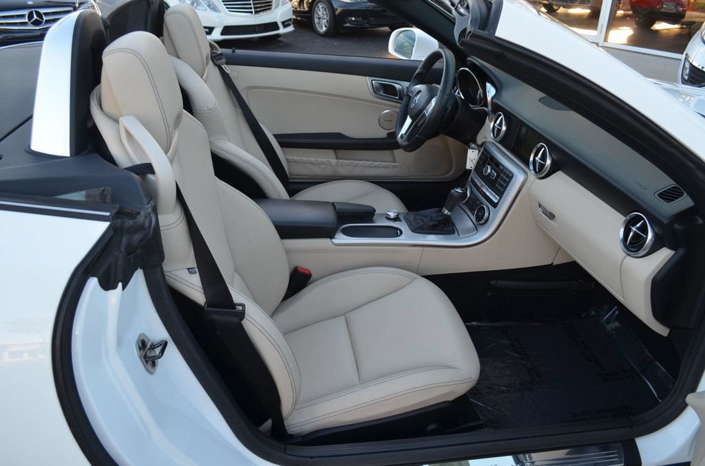 Used 2015 Mercedes-Benz SLK 250 image 47