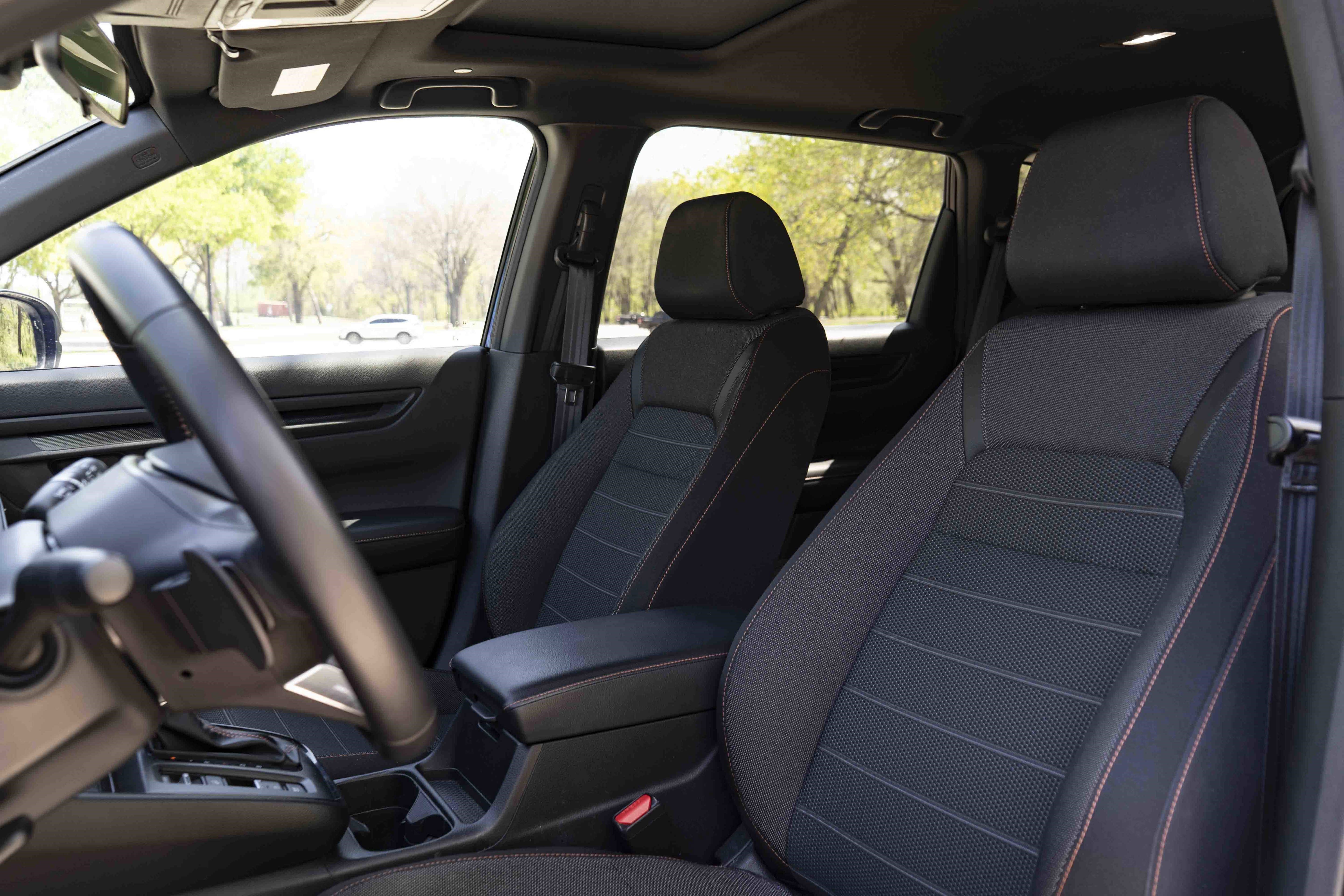 Used 2025 Honda CR-V Sport image 17