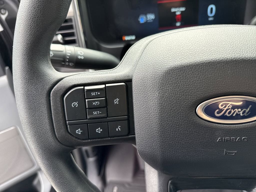 Used 2025 Ford F250 XLT w/ Black Appearance Package image 24