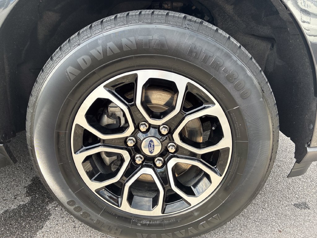Used 2024 Ford Expedition XLT AWD/4WD image 53