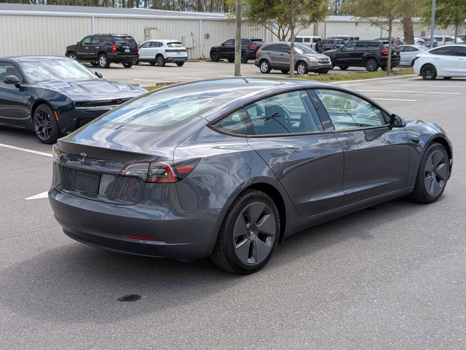 Used 2023 Tesla Model 3 Standard Range image 3