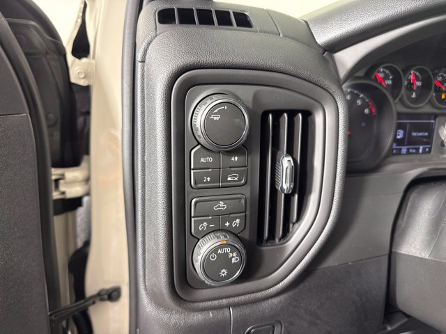 New 2026 Chevrolet Silverado 1500 Custom w/ Turbomax Blackout Package AWD/4WD image 16