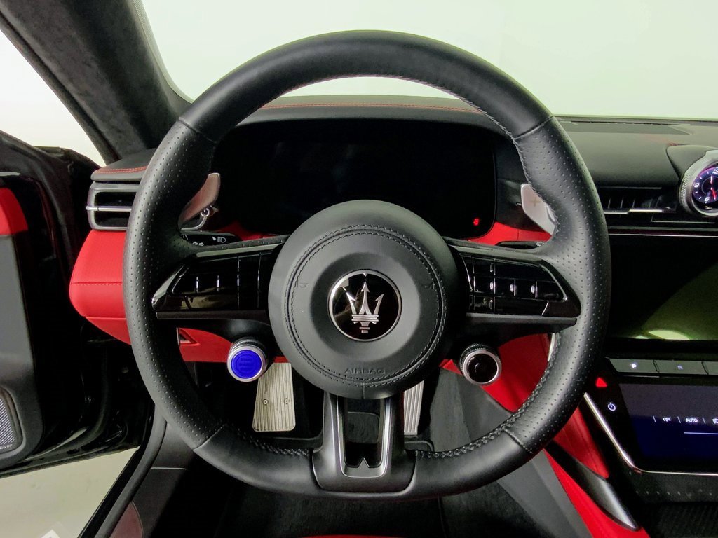 Used 2024 Maserati GranTurismo Trofeo image 28