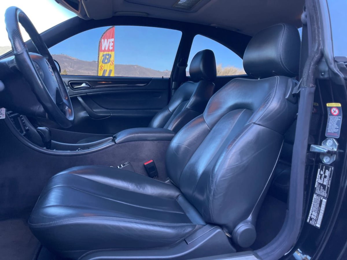 Used 2001 Mercedes-Benz CLK 55 AMG Coupe image 11