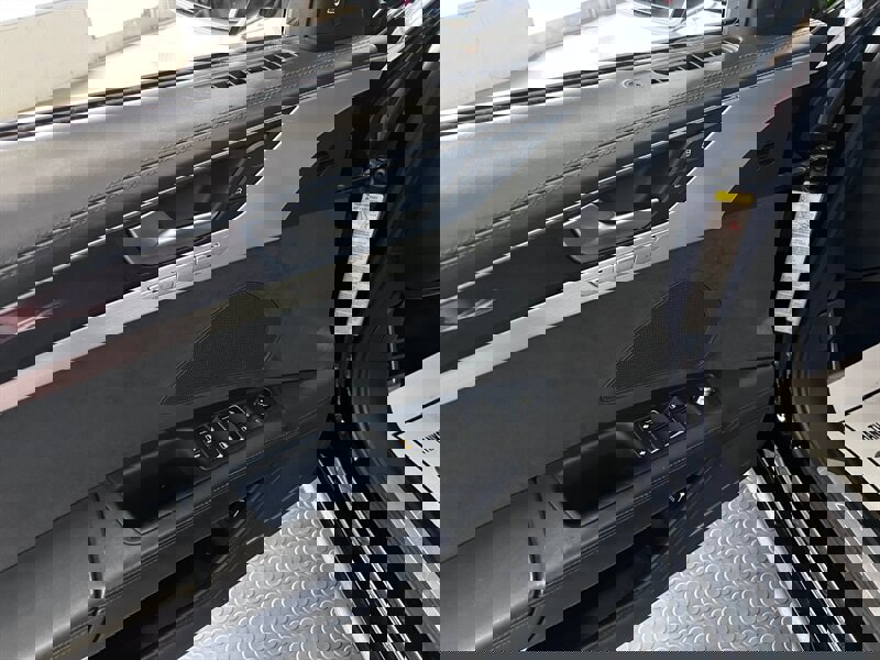 Used 2014 Audi S8 image 13