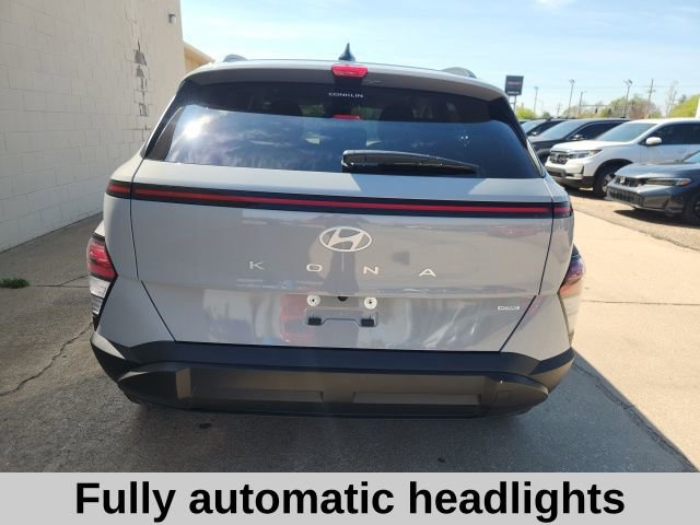 Used 2025 Hyundai Kona SEL image 8