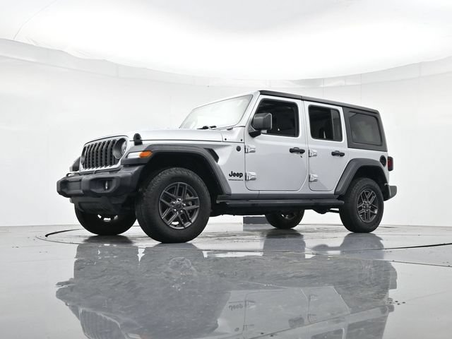 Used 2024 Jeep Wrangler Unlimited Sport AWD/4WD image 40