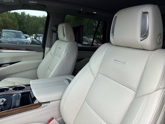 Certified 2025 Cadillac Escalade Sport Platinum w/ LPO, ONYX Package image 21