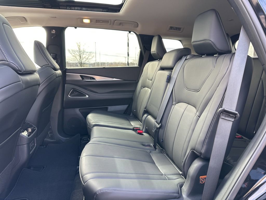 New 2026 INFINITI QX60 Luxe w/ Cargo Package image 31