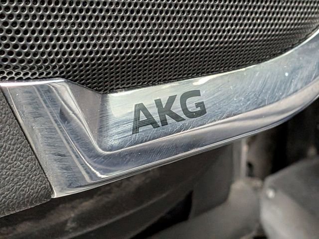 Certified 2024 Cadillac Escalade Premium Luxury image 18